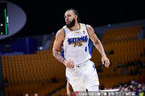 麥基替補13分鐘 7中3&罰球8中5拿到11分8板1助1斷2帽 正負值+11