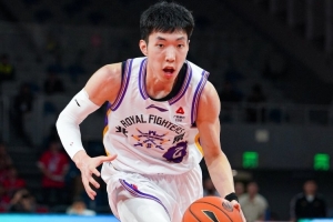 廖三寧首發(fā)26分鐘 6中2&三分3中0拿6分5板5助2斷1帽 正負值+12