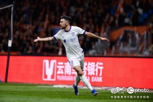 基萊斯當(dāng)選本場最佳球員??獨(dú)造三球??????盡顯英雄本色