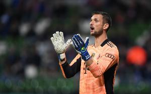 記者：拜仁今日訓(xùn)練人員基本齊整，只差卡爾、烏爾賴希、戴伯爾