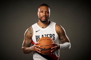 斯普利特：大家都準(zhǔn)備好上場(chǎng)了 利拉德出戰(zhàn)成疑&我開玩笑的