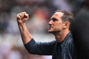 率先開香檳，考文垂成為本賽季歐洲五大聯(lián)賽首支升級球隊(duì)