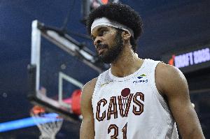 阿倫：對(duì)陣猛龍就像在下國(guó)際象棋 大家能互相拆招