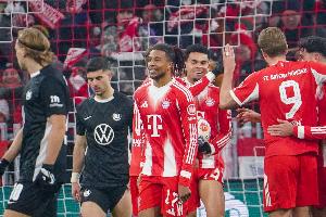 105球！拜仁是18-19賽季巴黎后五大聯(lián)賽首隊(duì) 本賽季第2巴薩僅84球