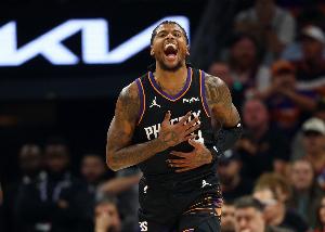 杰倫·格林：上賽季打勇士的經(jīng)驗(yàn)今晚會(huì)展示 布克能讓我學(xué)到很多