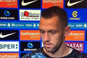 德弗里：贏球有助于提升士氣，接下來(lái)5場(chǎng)比賽都要為贏而去踢