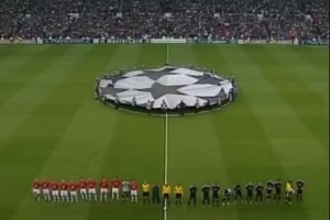 都是熟悉的面孔，2003年歐冠1/4決賽。曼聯(lián)VS皇馬