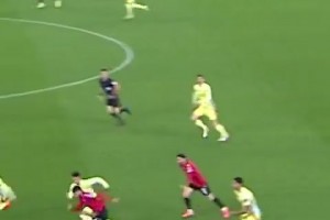 再遇巴黎就看你了！歐洲杯官方曬蘇維門迪世預(yù)賽上單防K77